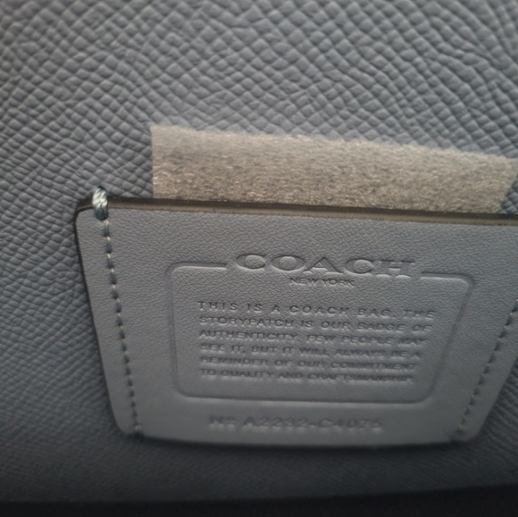 Coach Tatum Carryall NWOT - Picture 4 of 7